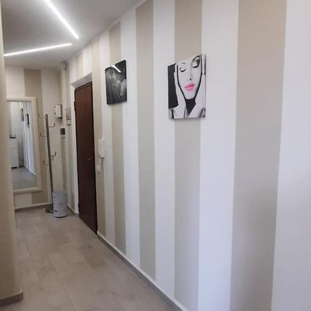 Anzalone House Apartamento Asti Exterior foto