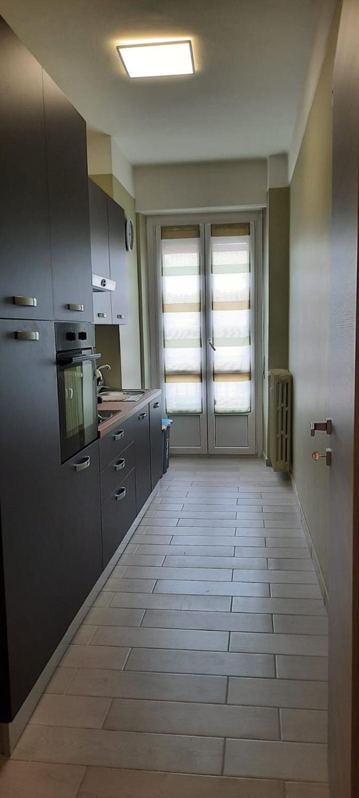 Anzalone House Apartamento Asti Exterior foto